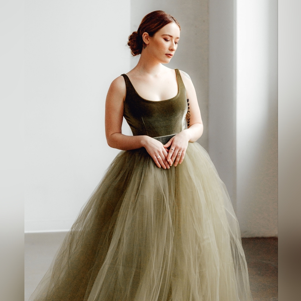 Sweet Caroline Juliet Olive Velvet Bodysuit Size 16 Wedding Romantic Coquette